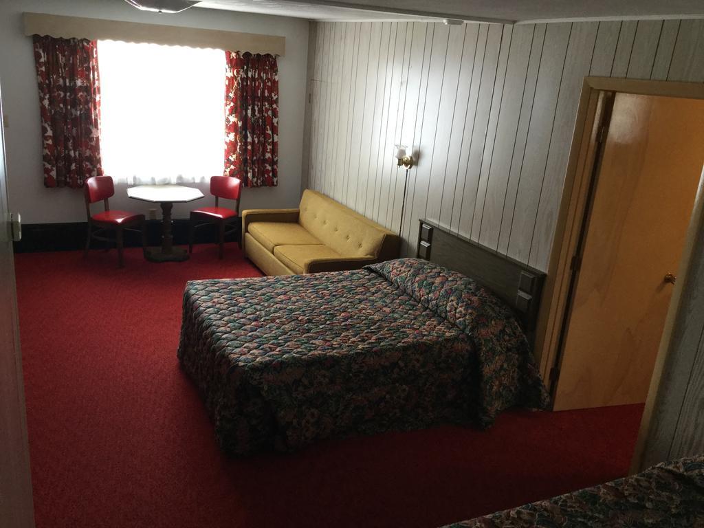 Cedars Motel Ironwood Luaran gambar
