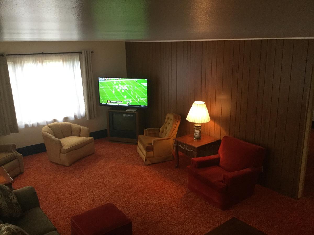 Cedars Motel Ironwood Luaran gambar