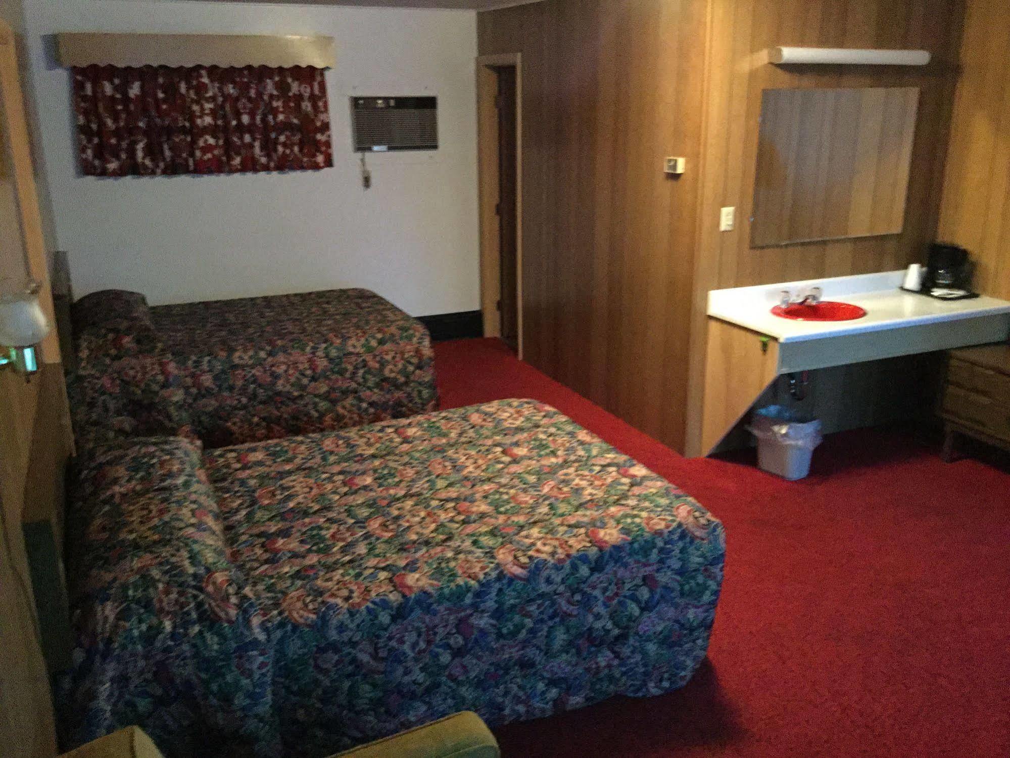 Cedars Motel Ironwood Luaran gambar