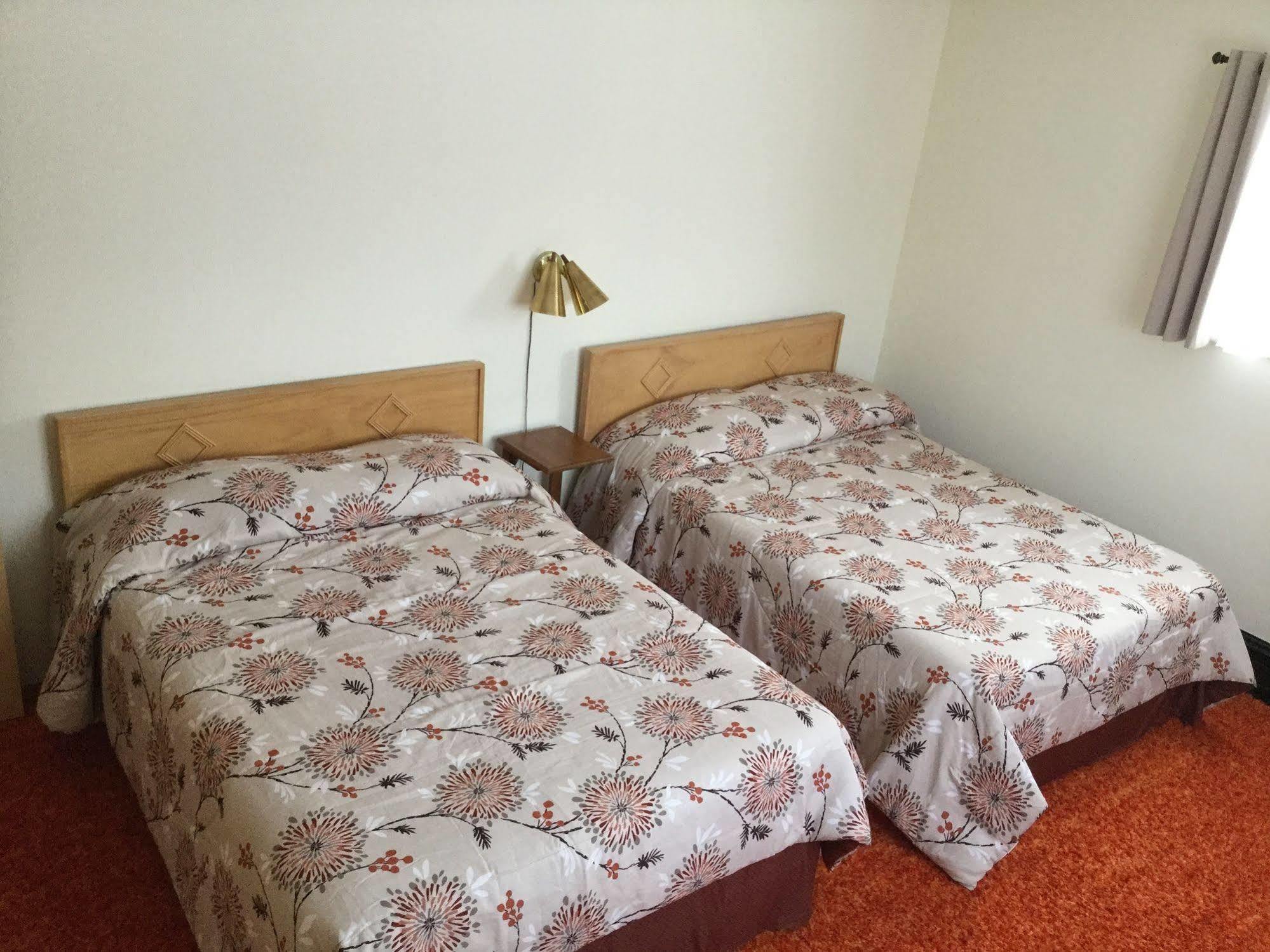 Cedars Motel Ironwood Luaran gambar